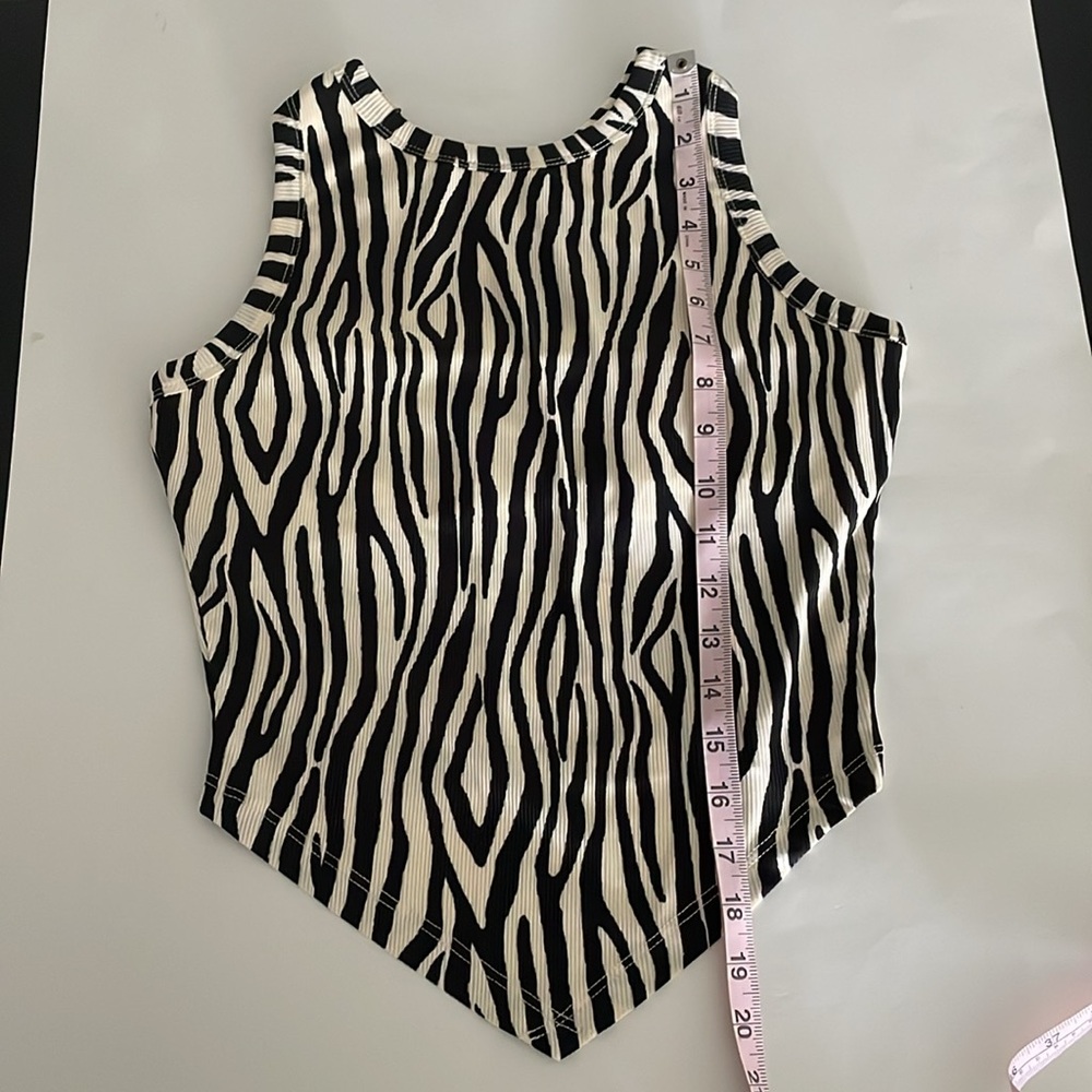 Zebra Racerback Sleeveless Tank Top with Built-In Bra - NWOT - Picture 4 of 12